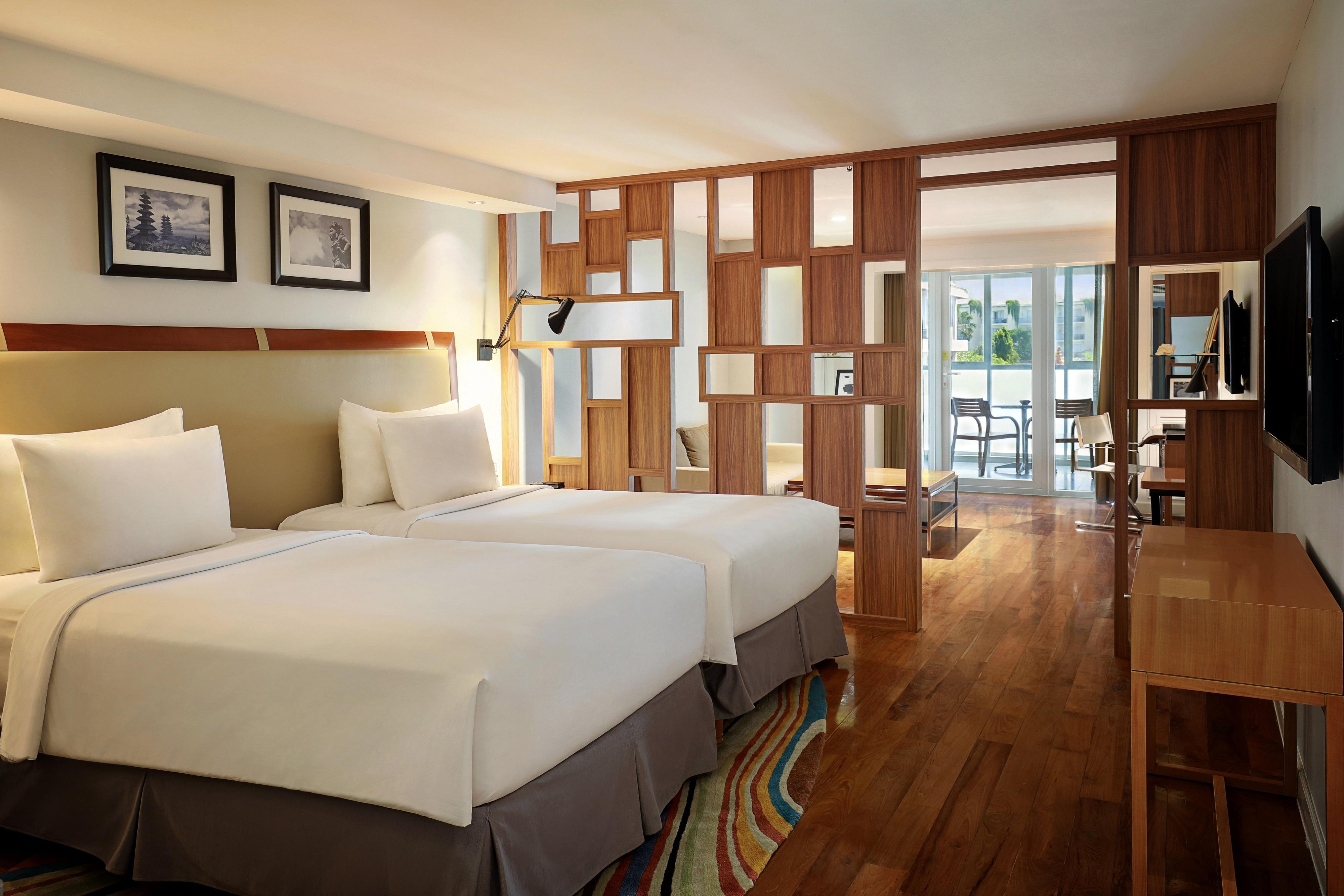 The Kuta Beach Heritage Hotel - Managed By Accor Kültér fotó Deluxe Room