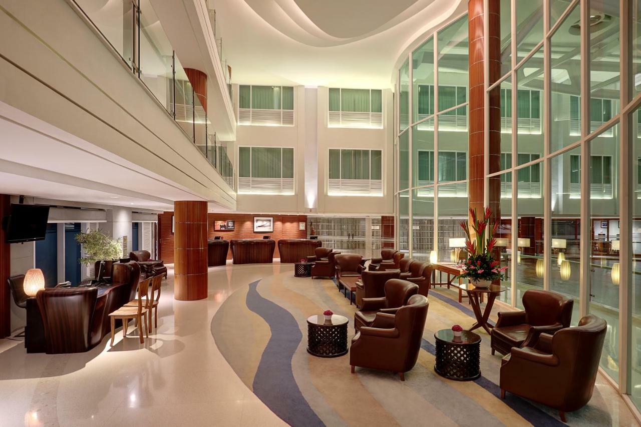 The Kuta Beach Heritage Hotel - Managed By Accor Kültér fotó Lobby
